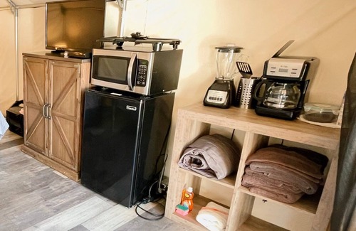 Prairie Lea Cabin | Son's River Ranch Glamping Cabin 29