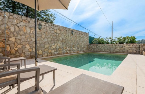 Alaro House | Son Sant Joan