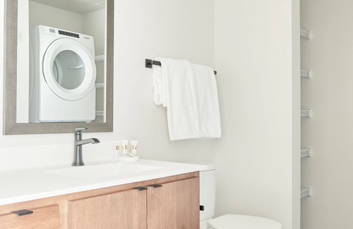Uptown Apartment | Sonder at REVEL | One-Bedroom Apartment
