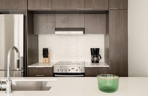 Griffintown Apartment | Sonder at The Richmond | Two-Bedroom Apartment w/ Balcony