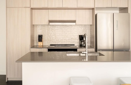 Griffintown Apartment | Sonder at The Richmond | Superior Two-Bedroom Apartment