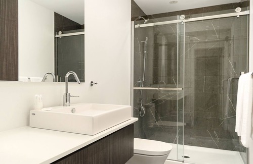 Griffintown Apartment | Sonder at The Richmond