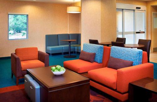 Warren Hotel | Sonesta ES Suites Detroit Warren