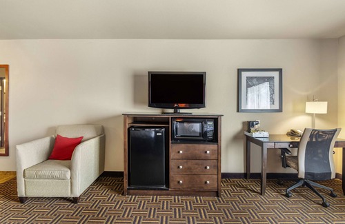 Minot Hotel | Sonesta Essential Minot