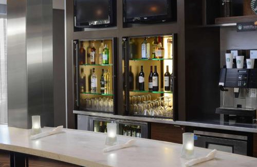 North Dallas Hotel | Sonesta Select Dallas Central Expressway