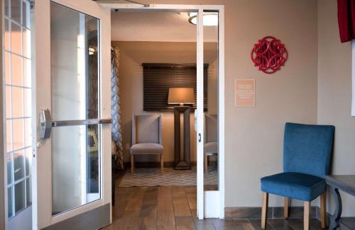 Clearwater Hotel | Sonesta Simply Suites Clearwater