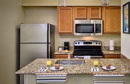 White Station Hotel | Sonesta Simply Suites Memphis East Poplar Pike 
