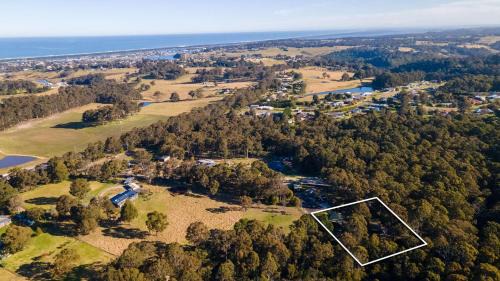 Lakes Entrance House | Song Bird