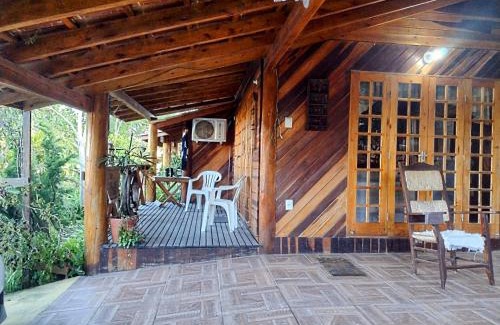 Arroio House | Sonho de Casa Colonial no caminho da Barra Ibiraquera