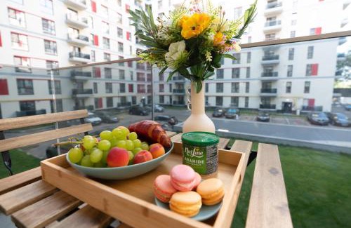 Militari Apartment | Soni Exclusive Apartments 1218 Plaza with Private Parking & Self Check-in