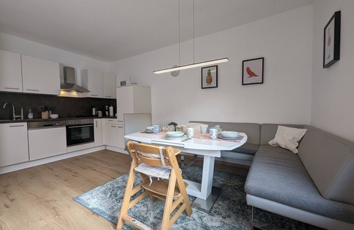 Doebriach Apartment | Sonnige Fewo mit Balkon und See Nähe