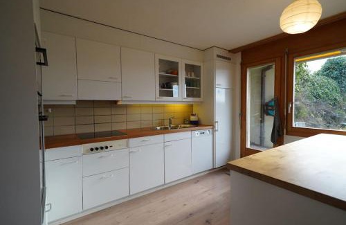 Kirchlindach House | Sonniges Haus bei Bern