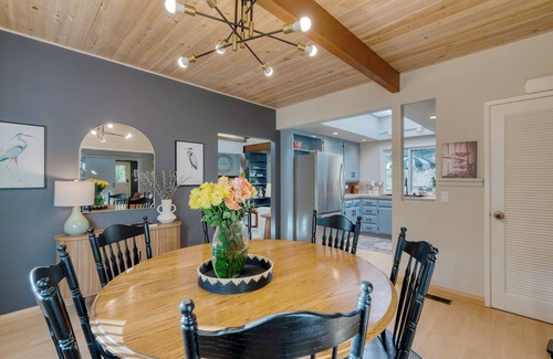 Kenwood House | Sonoma Creek Haven – Creekside Near 20+ Wineries