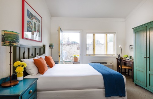 Boyes Hot Springs Hotel | Sonoma Creek Inn