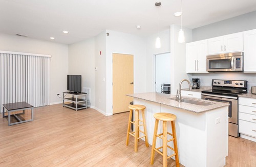 Grand Forks Apartment | Sonoma Lofts Luxury Apartment - Minutes from the Ralph Engl