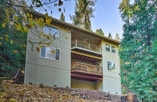 Phoenix Lake-Cedar Ridge House | Sonora Home with Pool Table, Grill and 2 Balconies