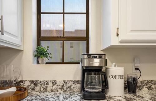 La Contessa Condo | Sonoran Style 2BR/2BA w. Free Parking & Pool