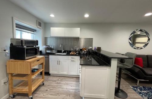 Charlottesville Apartment | Sonsak - Unit 5