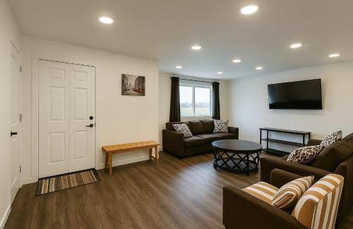 Sooke Apartment | Sooke Mountain View Suite