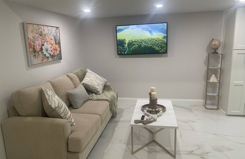 Southeast Orlando Apartment | Soothing apartment with AC in Orlando