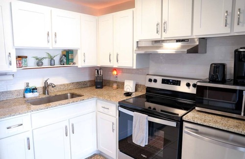 Orange Lake Village House | Soothing Spa, Patio, Games & Grill @ Mystic Haven