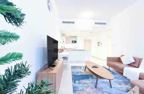 Jumeirah Village Apartment | Sophisticated 1-Bedroom Apartment in Belgravia 3