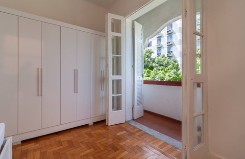Lagoa Apartment | Sophisticated just a few steps from the lagoon | SB301