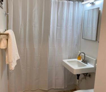 Gadsden Apartment | Sophisticated studio apartment in Gadsden, AL