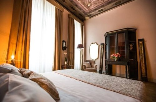 Oltrarno House | Soprarno Suites