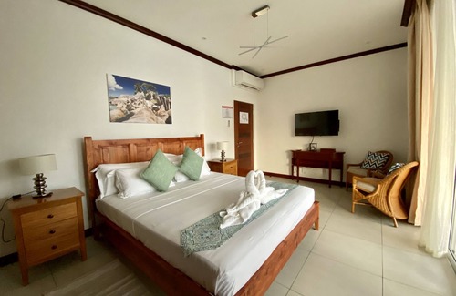Glacis Bed & Breakfast | Sorento Sur Mer