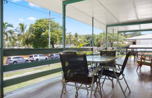 Agnes Water House | Sorrento on Jeffery - perfectly located directly across from the main beach & park