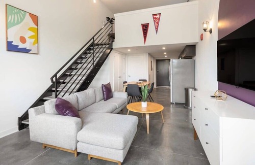 West Philadelphia Apartment | Sosuite | Studio Loft w W/D, Gym, Lounge