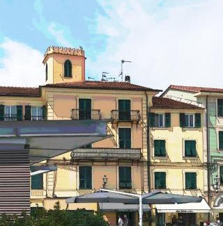 Varazze Apartment | Sotto la Torre a due passi dal mare