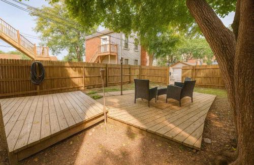 Soulard Apartment | Soulard 2BR Balcony Free Parking Walk to Dining