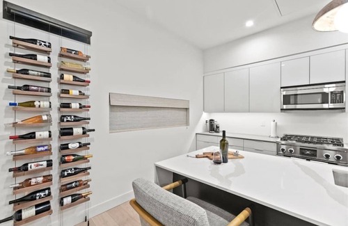 Arts District House | Soulshine Penthouse w/Exclusive Resort Access!