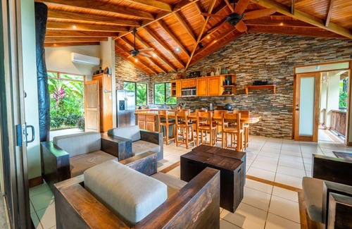 Ostional House | Sounds of The Sea: The Perfect Place For A Family Vacation Or Romantic Getaway