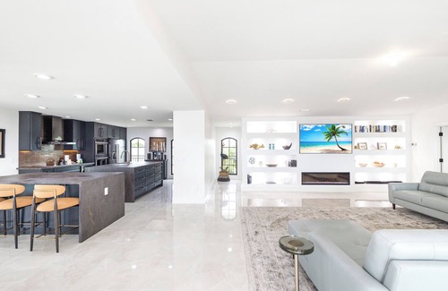 Pensacola House | Soundview Home w/Private Pool/Dock