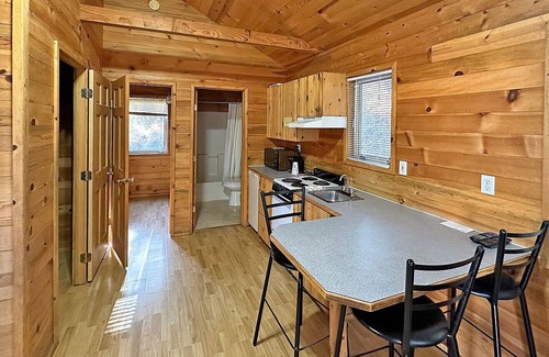 Lowman Hotel | Sourdough Lodge