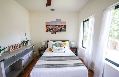 Galindo House | South Austin 5 Bedroom Home with Heated Pool and Gym. Perfect Location!