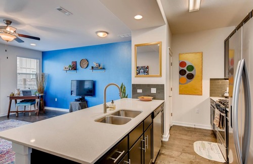 Austin House | South Austin Sanctuary