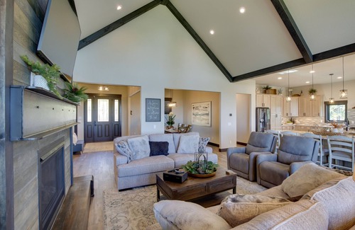 Spearfish House | South Dakota Retreat w/Hot Tub, Fire Pit & Grill!