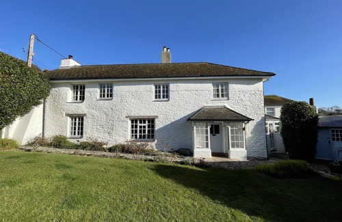 Loddiswell House | South Devon village cottage, close to beaches and with sunny garden!