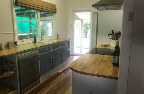 South Durras Cottage | South Durras Beach, Banyandah St