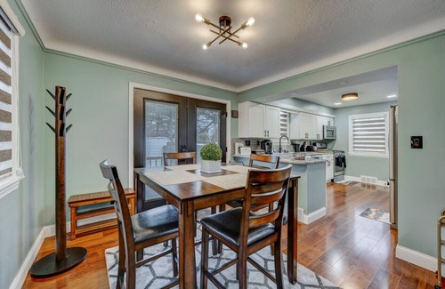 South Euclid House | South Euclid Home 10 Minutes to Cleveland Clinic