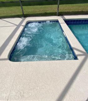 Crescent Lakes House | South Facing Pool with Lake View - Ideal for Families & Couples