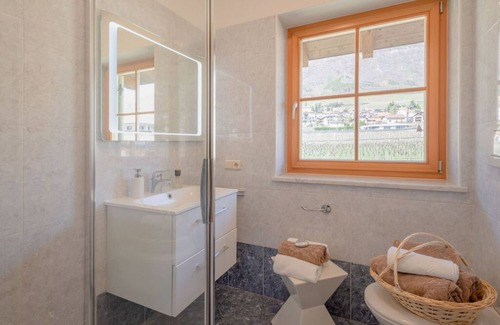 Tramin Apartment | South - Ferienhof Zwerger