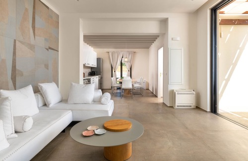 Pefkos Villa | South Key Villa with private pool