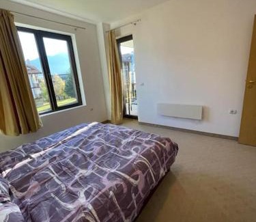 Razlog Apartment | South Mountain Apartment
