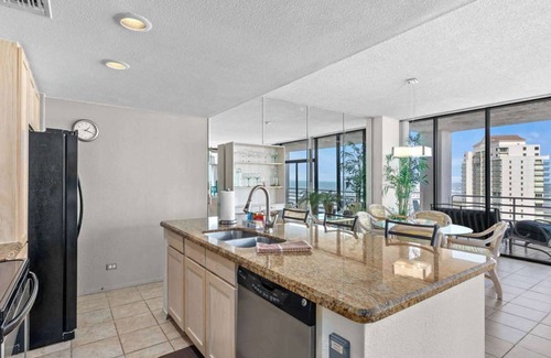 South Padre Island Condo | South Padre Resort Rentals - Sunchase IV #1106