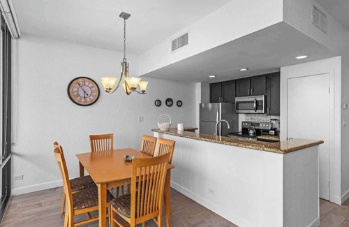 South Padre Island Condo | South Padre Resort Rentals - Sunchase IV #705
